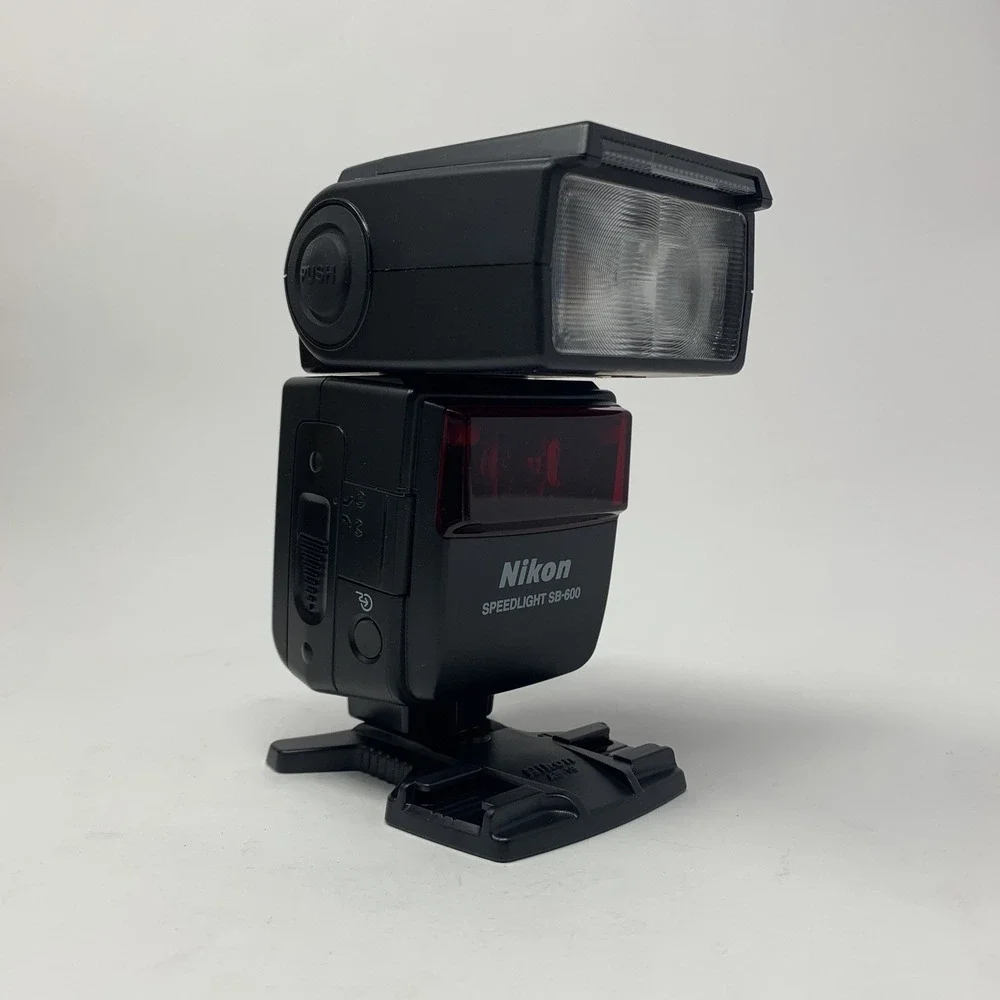 Nikon Speedlight SB-600 Shoe Mount Flash w/Box & Soft Case Tested